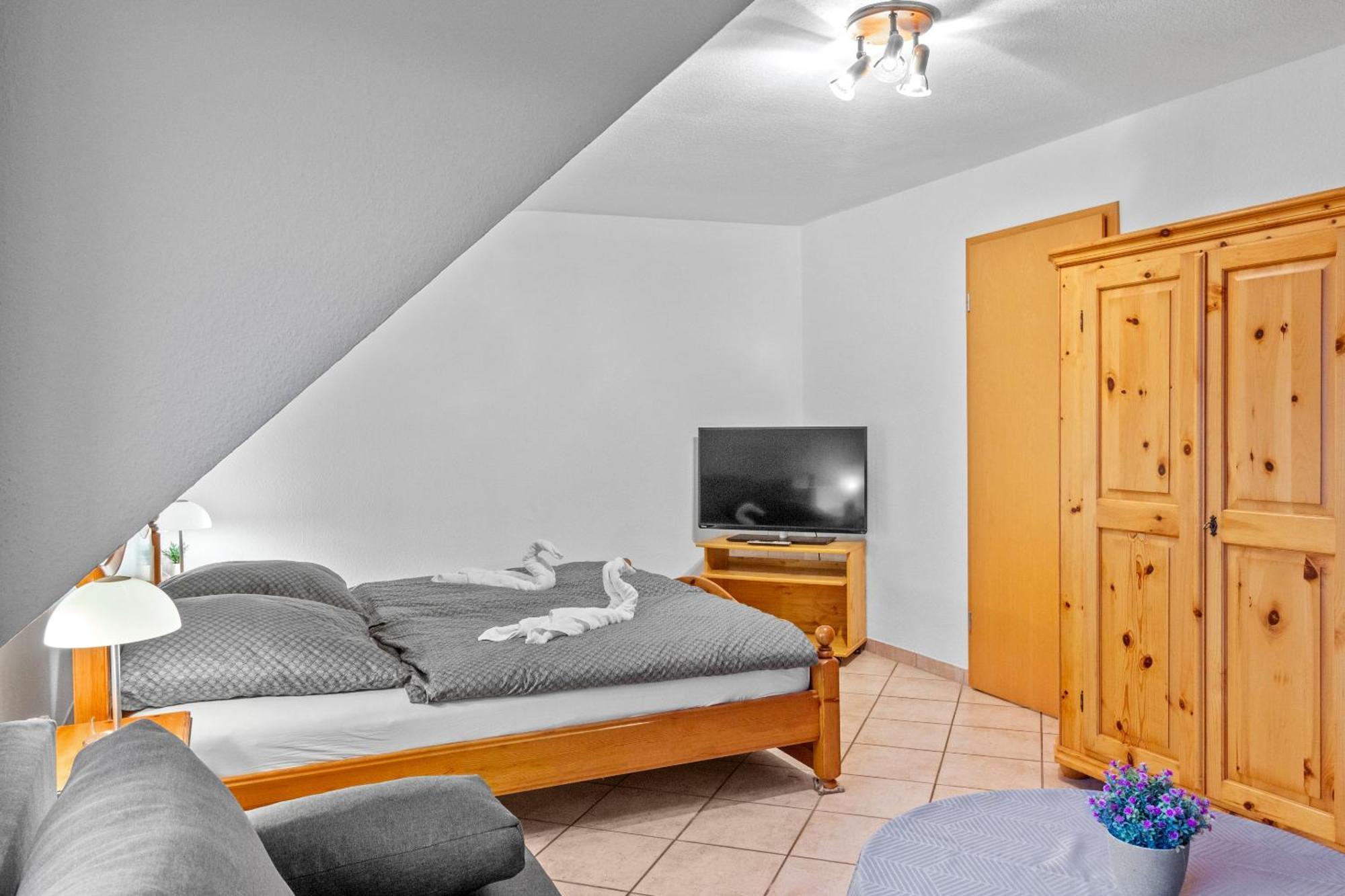 Family And Friends Ludwigshafen Otel Bodman-Ludwigshafen Dış mekan fotoğraf